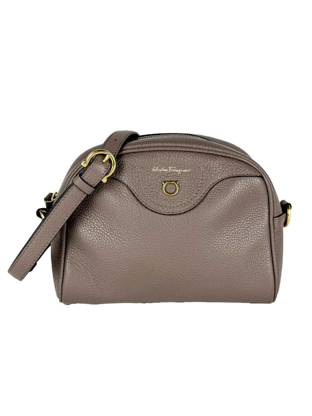 Auth Salvatore Ferragamo Gancini #363543S32B